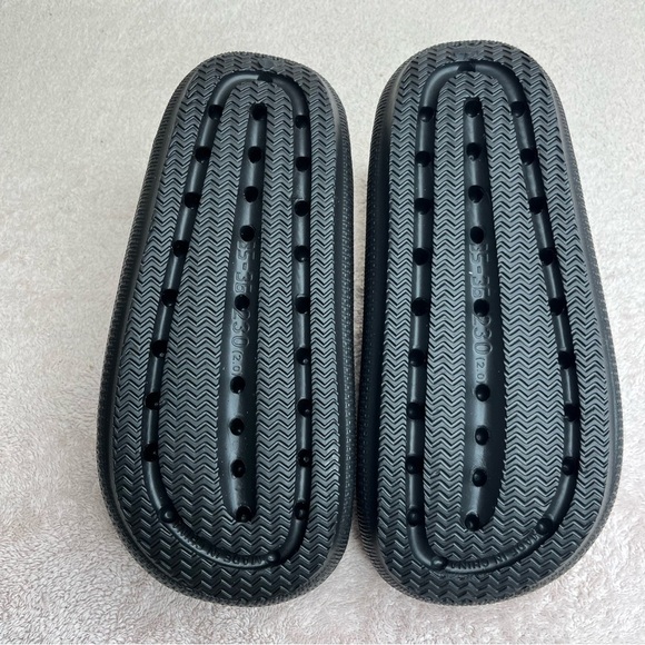 Puffy Comfort Cloud Pool Slides Sandals-Black-Womens 5.5-Casual-Beach-Lounge-NEW - Picture 9 of 10